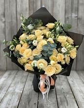 Букет цветов из:  Розы и Лизиантусы #REPLACE_PRED# Кусе