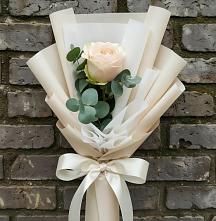 Букет цветов из:  Розы в Кусе