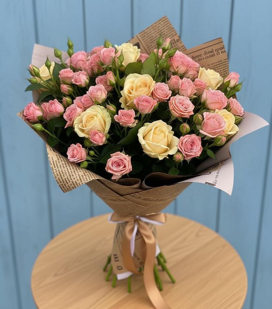 Букет цветов из: Розы в Кусе