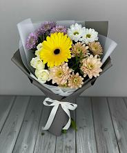 Букет цветов из:  Розы, Герберы и Хризантемы в Кусе