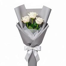 Букет 3 белые розы #REPLACE_PRED# Кусе