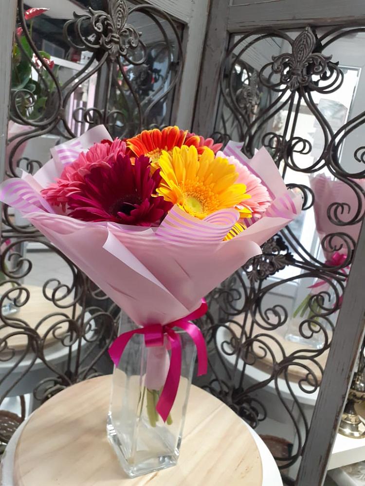 Букет цветов из: Герберы в Кусе