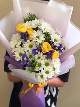 Букет цветов из:  Ирисы, Хризантемы и Розы #REPLACE_PRED# Кусе