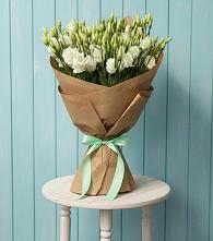 Букет цветов из:  Лизиантусы в Кусе