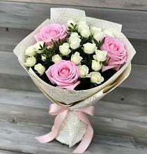 Букет цветов из:  Розы в Кусе