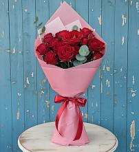 Букет цветов из:  Розы в Кусе