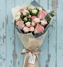 Букет цветов из:  Розы #REPLACE_PRED# Кусе