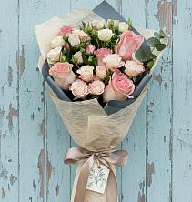Букет цветов из:  Розы в Кусе
