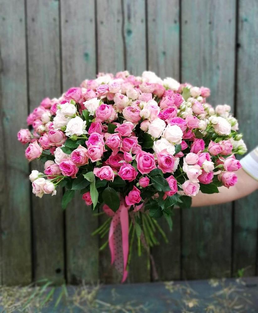 Букет Розовые кустовые розы Натали и Лав Лидия в Кусе