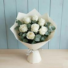 Букет Белые розы в Эвкалипте в Кусе